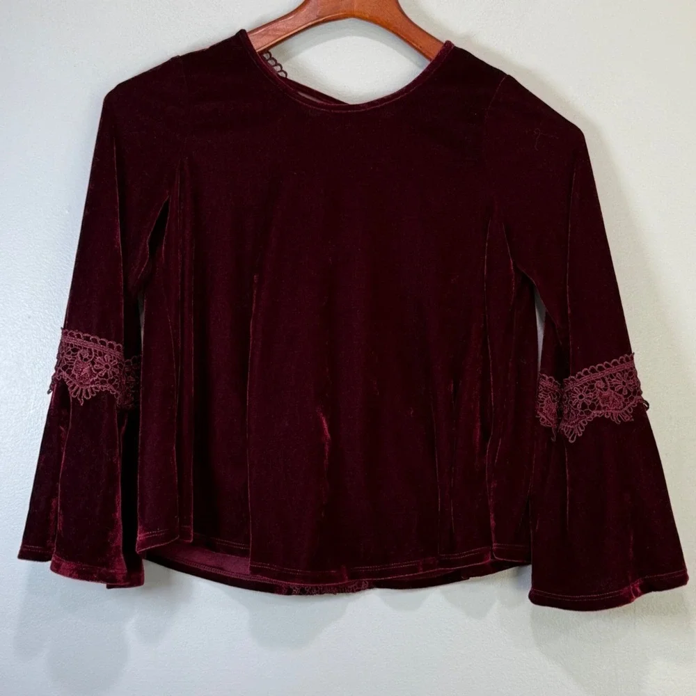 Soprano Burgundy Velvet Lace Bell Sleeve Top whimsigoth girls‎ L 14 women's S